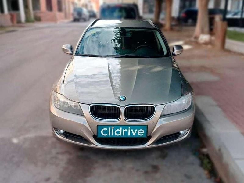 Usado BMW 318 143 CV (105 kW) 2010 Beige Familiar