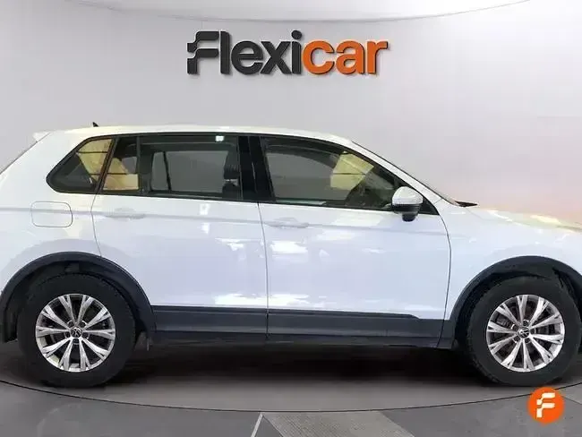 Begagnad VW Tiguan Edition 150 HK (110 kW) 2020 Vit SUV