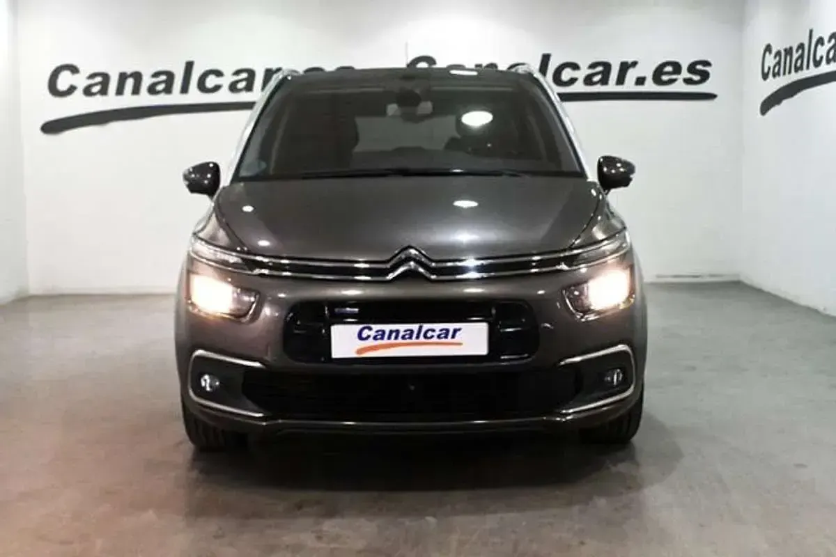Usado Citroën C4 Feel 131 CV (96 kW) 2017 Gris Utilitario