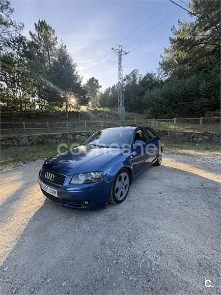 Usado Audi A3 Ambition 140 CV (102 kW) 2004 Azul Utilitario