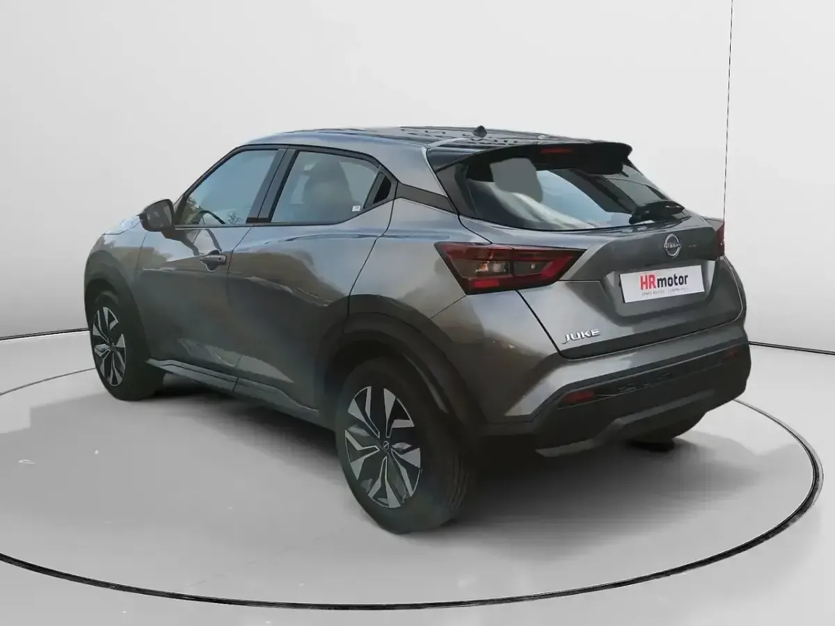 Usado Nissan Juke Acenta 114 CV (83 kW) 2023 Gris SUV