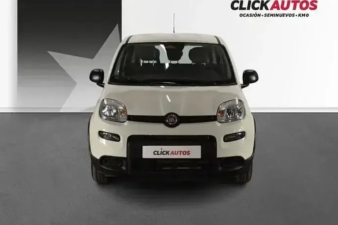 Usado Fiat Panda Classica 70 CV (51 kW) 2025 Rojo Utilitario
