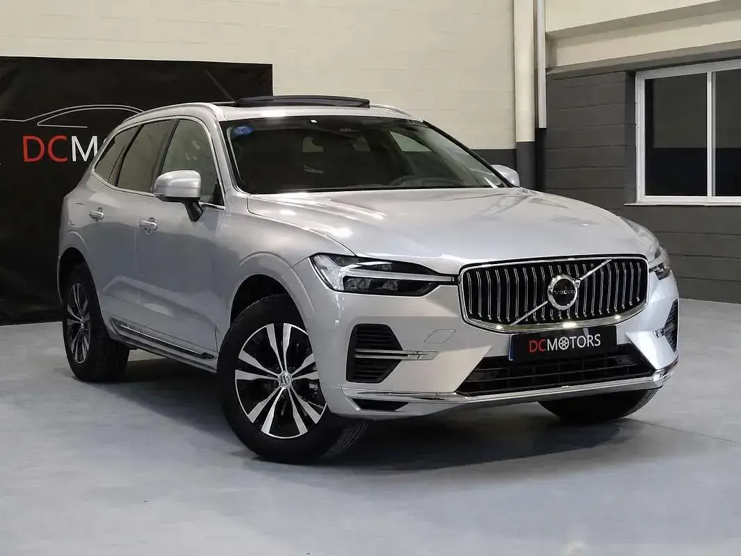 Usado Volvo XC60 Core 351 CV (258 kW) 2022 SUV