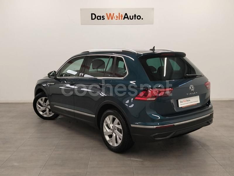 Usado VW Tiguan Life 150 CV (110 kW) 2021 Azul SUV