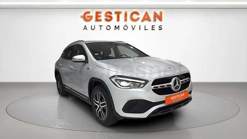 Usado Mercedes GLA250 218 CV (160 kW) 2021 Gris / plata SUV