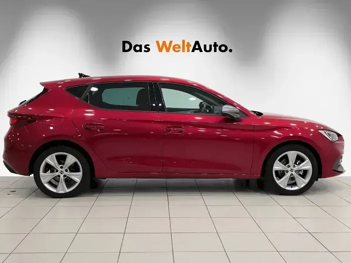 Nuevo Seat Leon FR 150 CV (110 kW) 2026 Granate Berlina