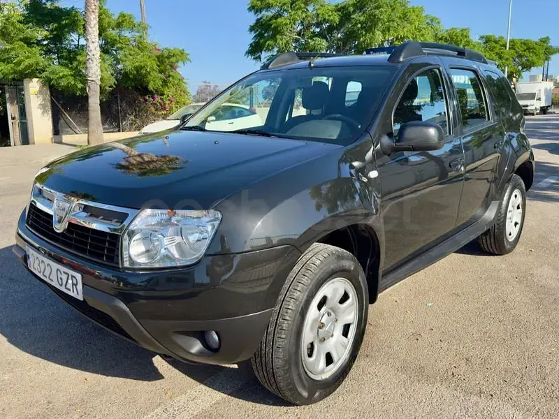 Usado Dacia Duster Ambiance 105 CV (77 kW) 2010 Negro SUV