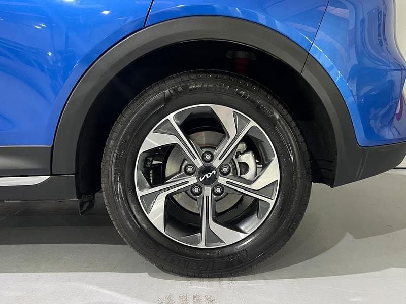 Usado Kia XCeed 100 CV (73 kW) 2024 Azul SUV