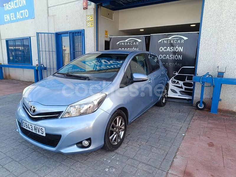 Azul Usado 2014 Toyota Yaris City Berlina | 8990 € (Precio justo) - Imagen 1/4