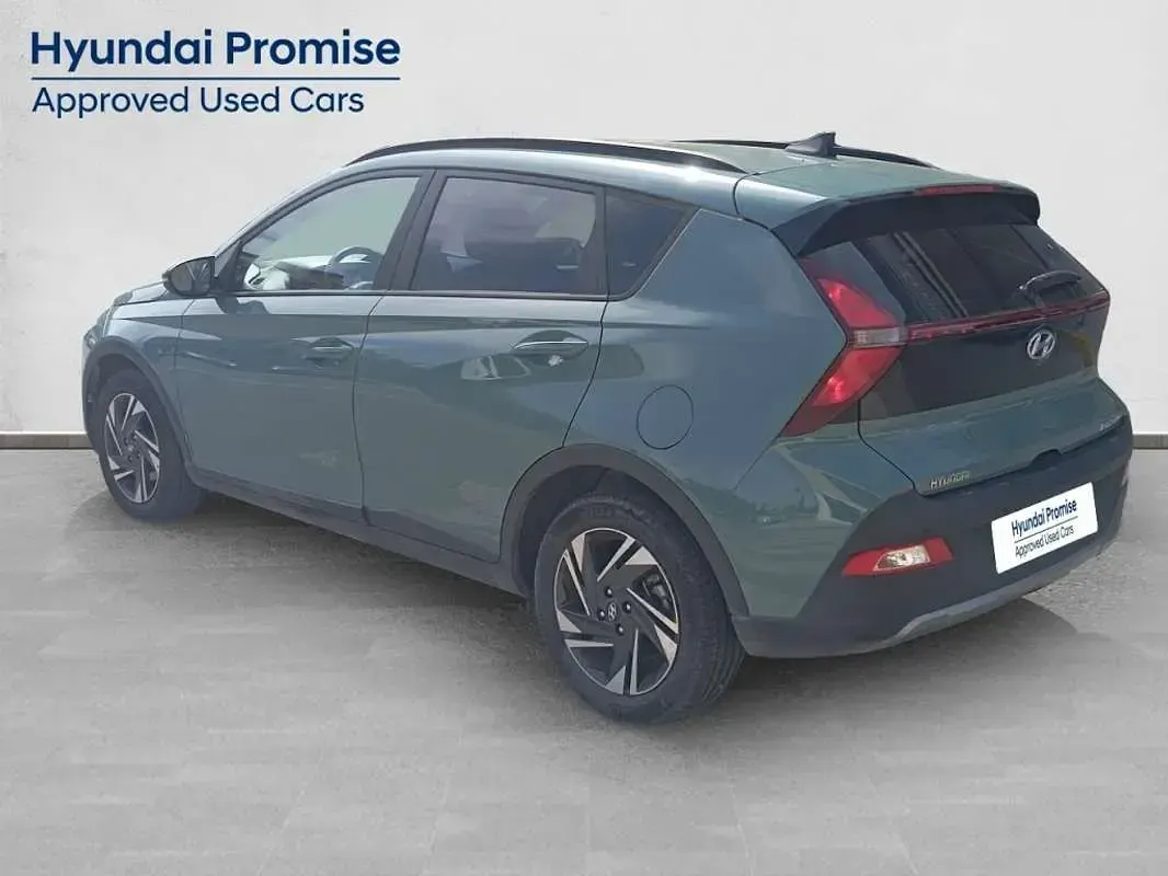 Usado Hyundai Bayon 84 CV (61 kW) 2022 Verde SUV