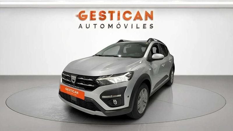 Gris Usado 2022 Dacia Sandero Comfort Utilitario | 11.990 € (Precio justo) - Imagen 1/3