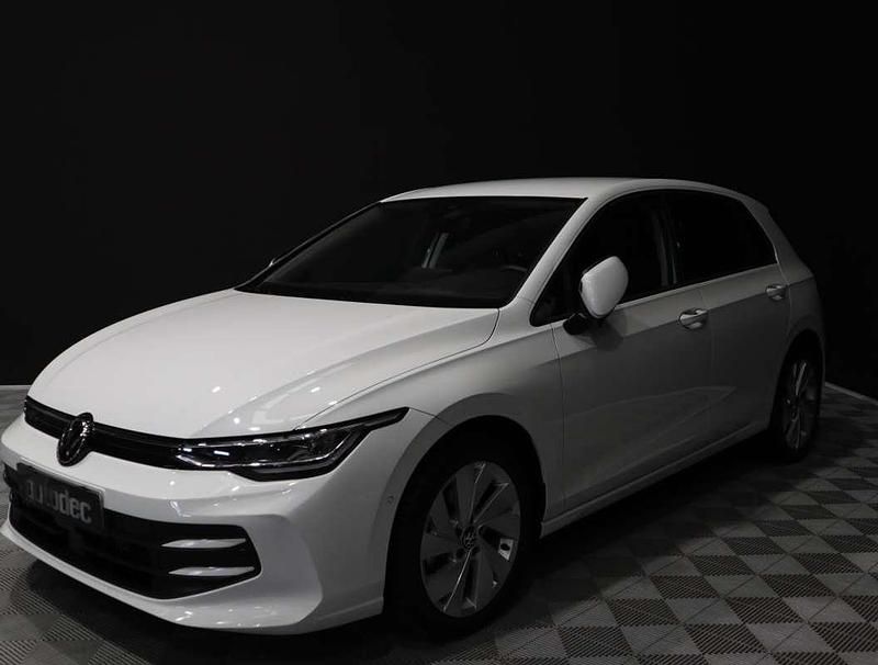 Usado VW Golf VIII 116 CV (85 kW) 2025 Blanco Utilitario