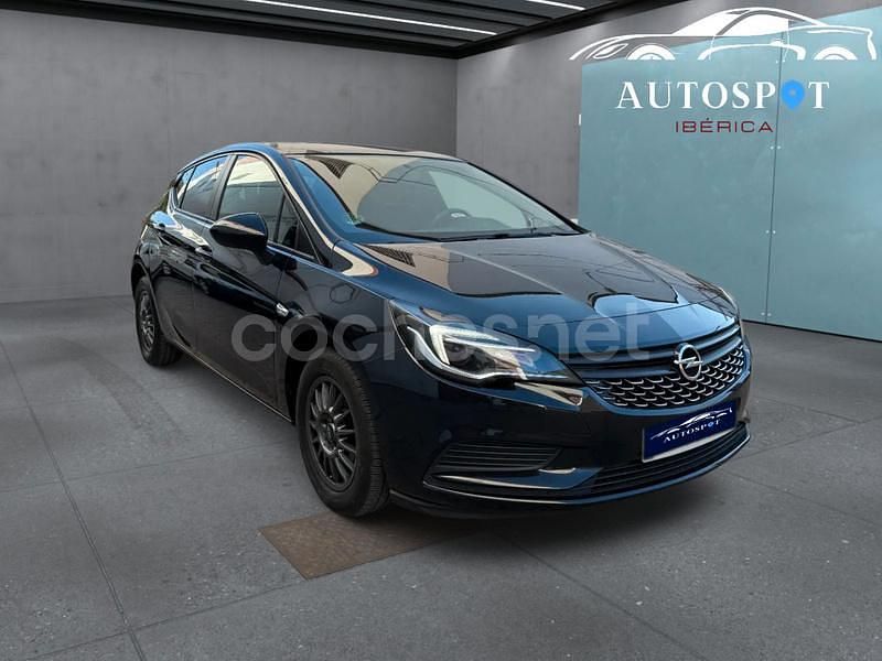 Negro Usado 2016 Opel Astra Expression Berlina | 7990 € (Buen precio) - Imagen 1/4