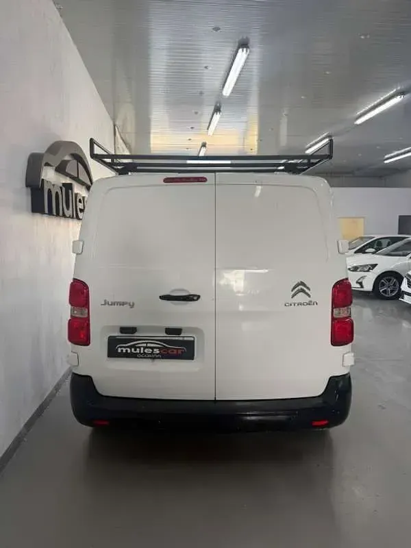 Usado Citroën Jumpy 102 CV (75 kW) 2020 Blanco Monovolumen
