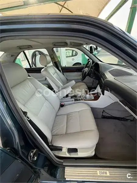 Usado BMW 520 150 CV (110 kW) 1994 Azul Berlina