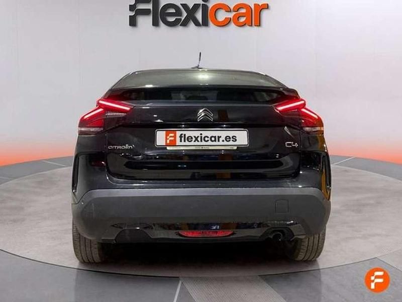 Begagnad Citroën C4 Feel 131 HK (96 kW) 2022 Grå Halvkombi