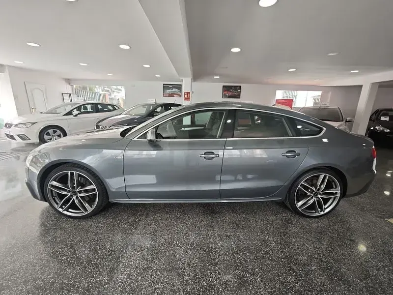 Usado Audi A5 Sportback Ambiente 245 CV (180 kW) 2012 Gris / plata Utilitario