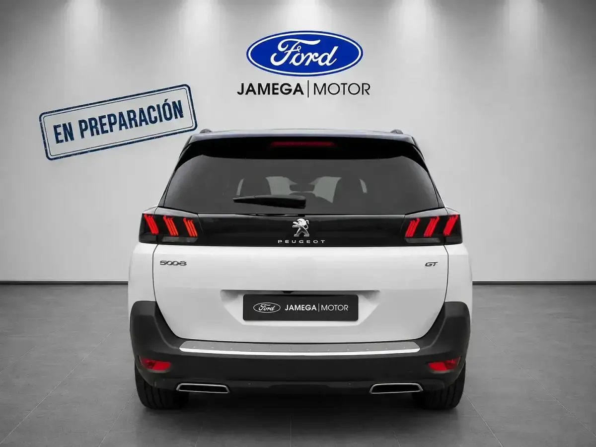 Usado Peugeot 5008 GT 130 CV (95 kW) 2021 Blanco SUV