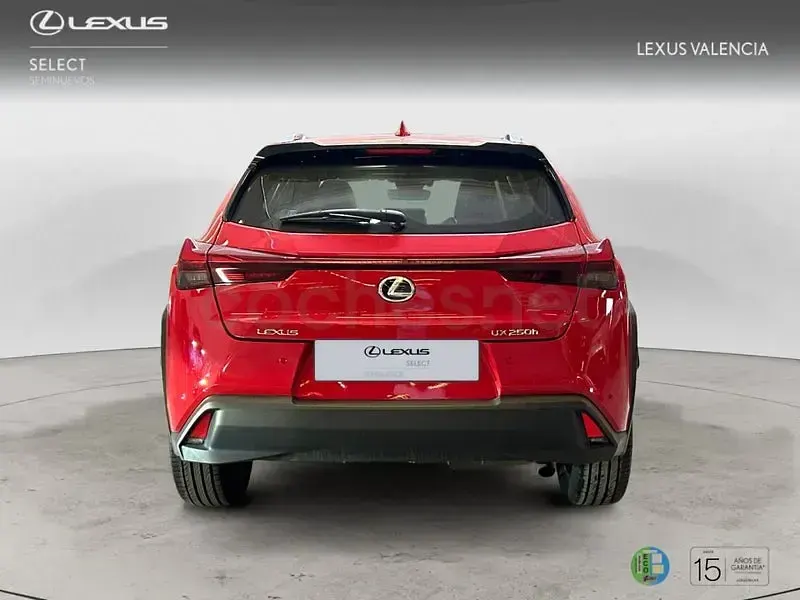 Usado Lexus UX Business Edition 184 CV (135 kW) 2023 Rojo SUV
