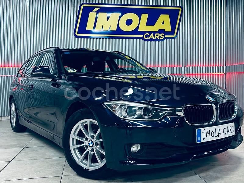Azul Usado 2013 BMW 318 Familiar | 9999 € (Precio justo) - Imagen 1/4
