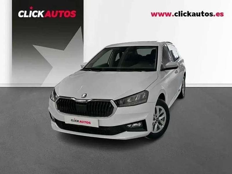 Usado Skoda Fabia Selection 95 CV (69 kW) 2025 Blanco Utilitario