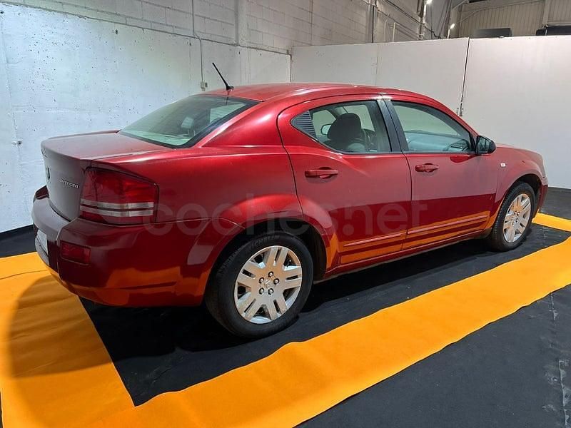 Usado Dodge Avenger SE 156 CV (114 kW) 2008 Rojo Berlina