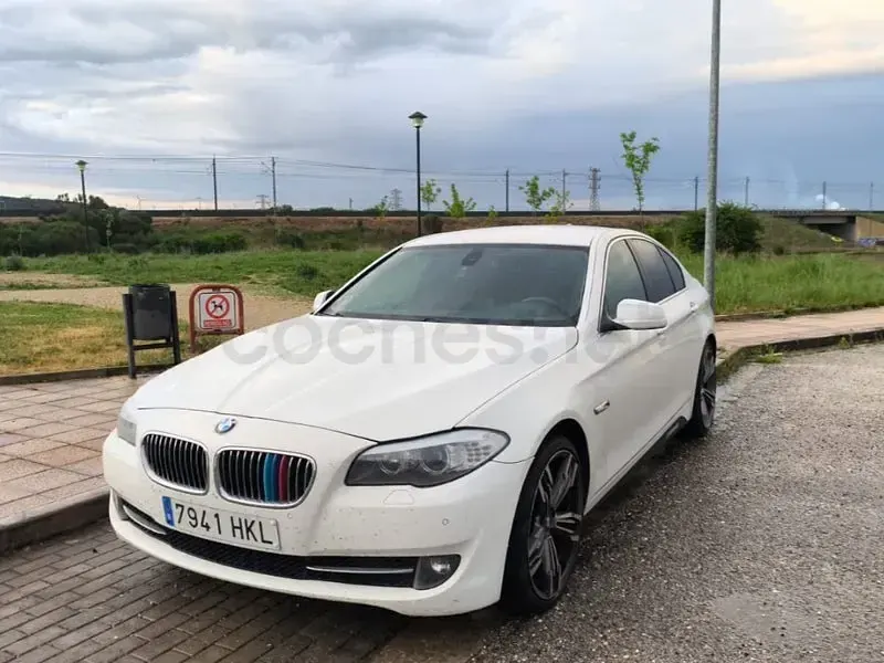 Usado BMW 520 Comfort Edition 184 CV (135 kW) 2012 Blanco Berlina