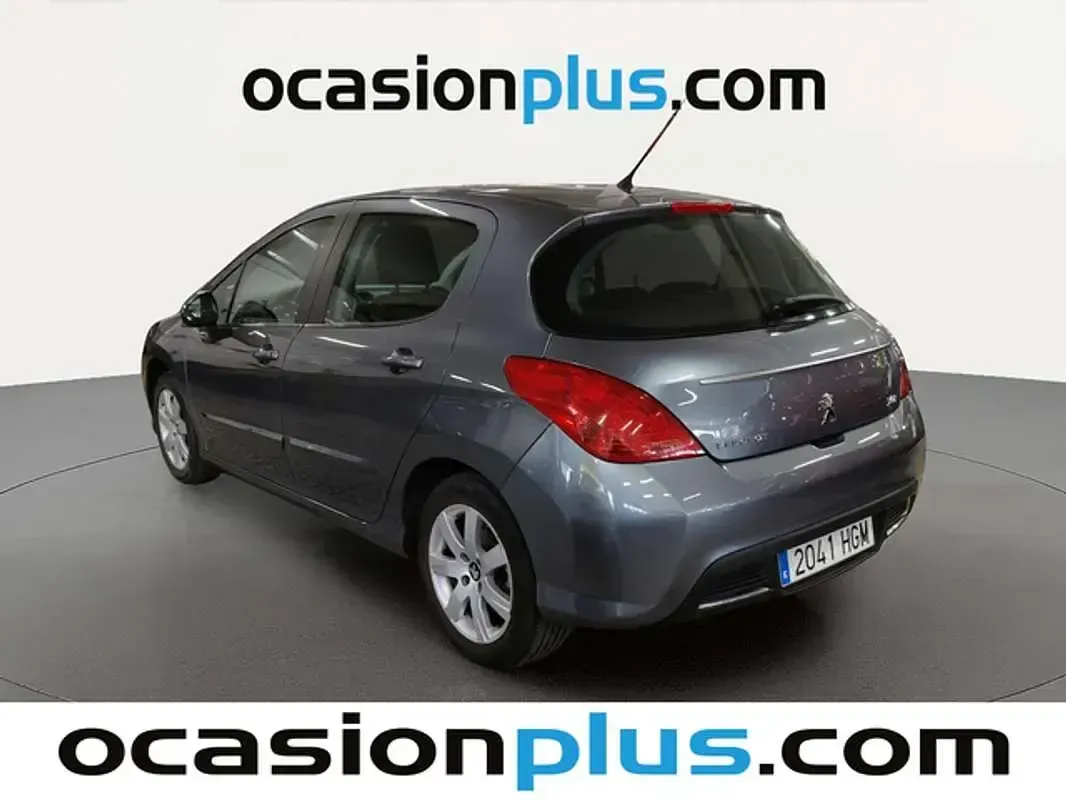 Usado Peugeot 308 Active 120 CV (88 kW) 2011 Gris Utilitario