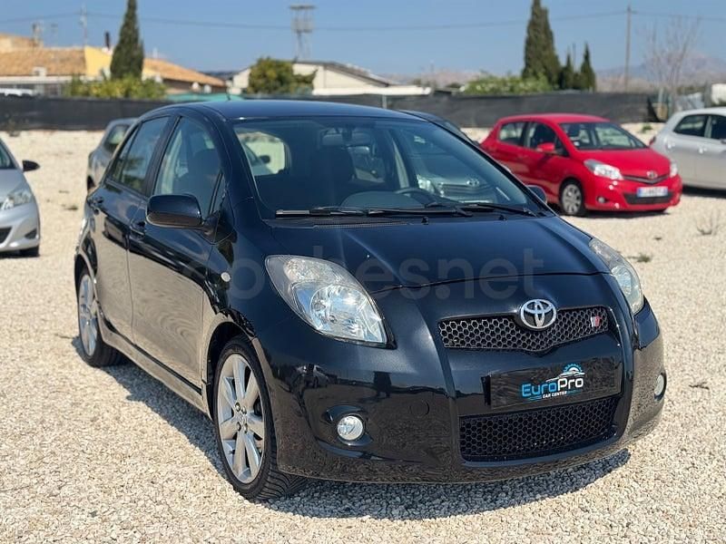 Usado Toyota Yaris 87 CV (63 kW) 2007 Negro Utilitario