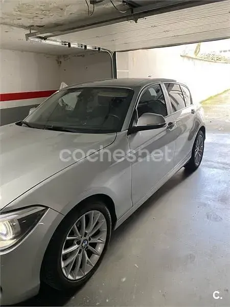 Usado BMW 118 Comfort Edition 143 CV (105 kW) 2014 Gris / plata Utilitario