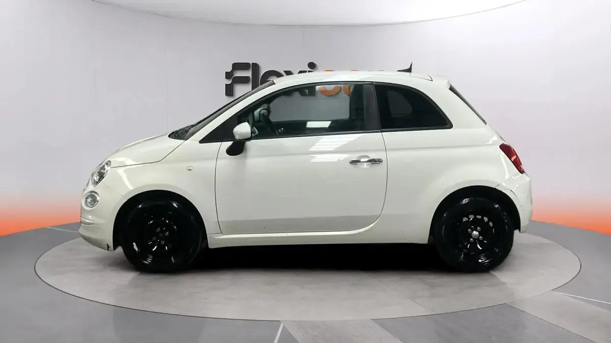 Usado Fiat 500 70 CV (51 kW) 2022 Blanco Berlina