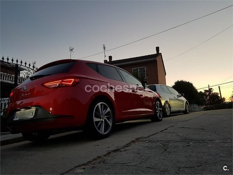 Usado Seat Leon FR 184 CV (135 kW) 2014 Rojo Berlina