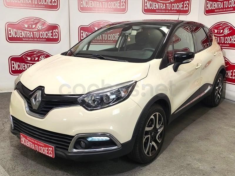 Usado Renault Captur Intens 90 CV (66 kW) 2015 Beige SUV