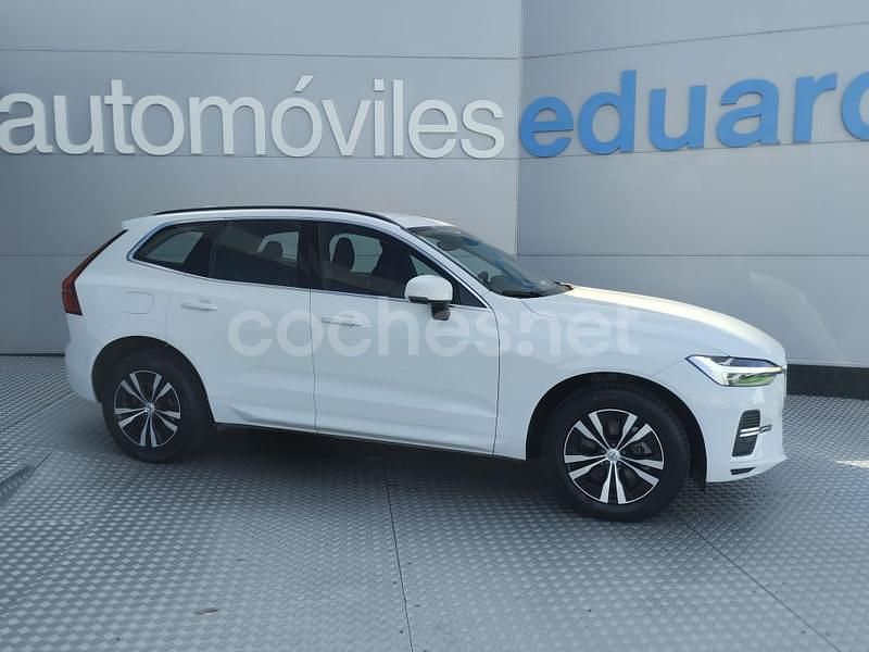 Blanco Usado 2022 Volvo XC60 Momentum SUV | 32.500 € (Precio justo) - Imagen 1/4