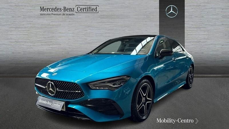 Pintura Usado 2025 Mercedes CLA220 AMG line Berlina | 39.900 € (Super precio) - Imagen 1/4