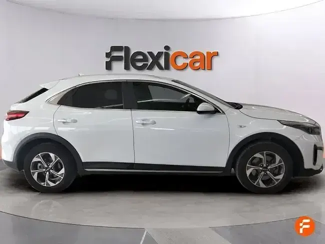 Usado Kia XCeed 120 CV (88 kW) 2023 Blanco SUV