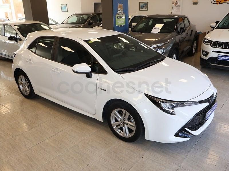 Usado Toyota Corolla Active 122 CV (89 kW) 2020 Blanco Berlina