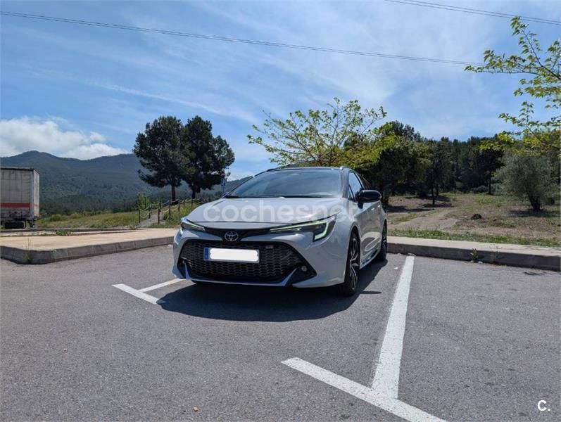 Gris / plata Usado 2023 Toyota Corolla Sport Familiar | 33.000 € (Caro) - Imagen 1/4