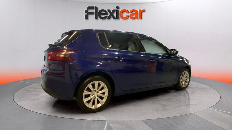 Usado Peugeot 308 Access 130 CV (95 kW) 2020 Azul Utilitario