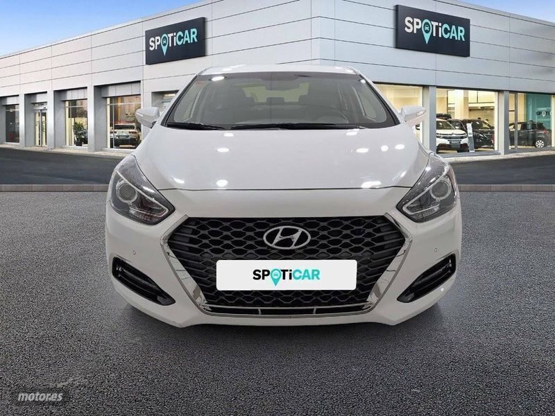 Usado Hyundai i40 136 CV (100 kW) 2018 Blanco Berlina