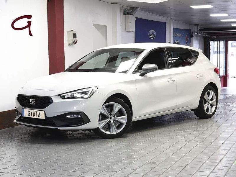 Brugt Seat Leon FR 150 HK (110 kW) 2022 Hvid Hatchback