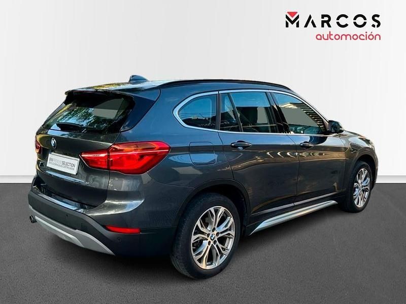 Używany BMW X1 150 KM (110 kW) 2017 Szary SUV