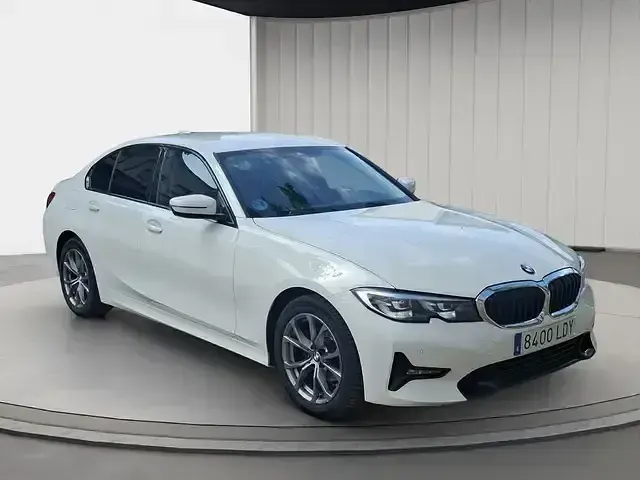 Begagnad BMW 318 Executive 150 HK (110 kW) 2020 Vit Sedan