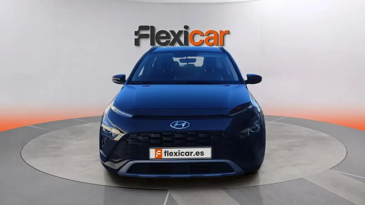 Usado Hyundai Bayon 84 CV (61 kW) 2023 Gris SUV