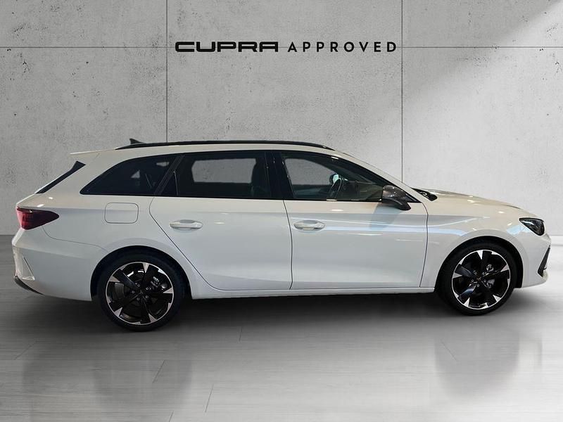 Usado Cupra Leon 150 CV (110 kW) 2024 Blanco Familiar