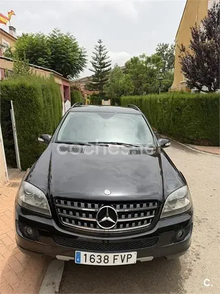 Usado Mercedes ML280 190 CV (139 kW) 2007 Negro SUV