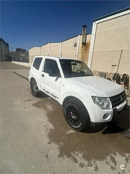 Usado Mitsubishi Montero Invite 160 CV (117 kW) 2009 Blanco SUV
