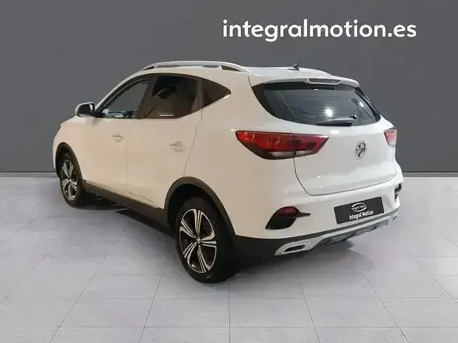 Usado MG ZS Comfort 106 CV (77 kW) 2023 Blanco SUV