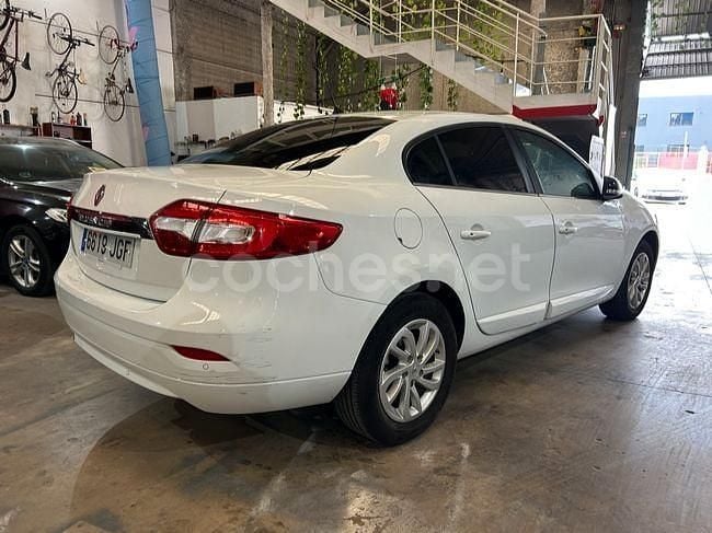 Usado Renault Fluence LIMITED 110 CV (80 kW) 2015 Blanco Berlina