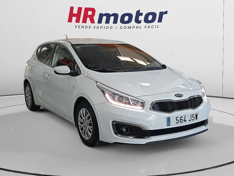 Usado 2016 Kia Ceed Utilitario | 9890 € (Precio justo) - Imagen 1/4